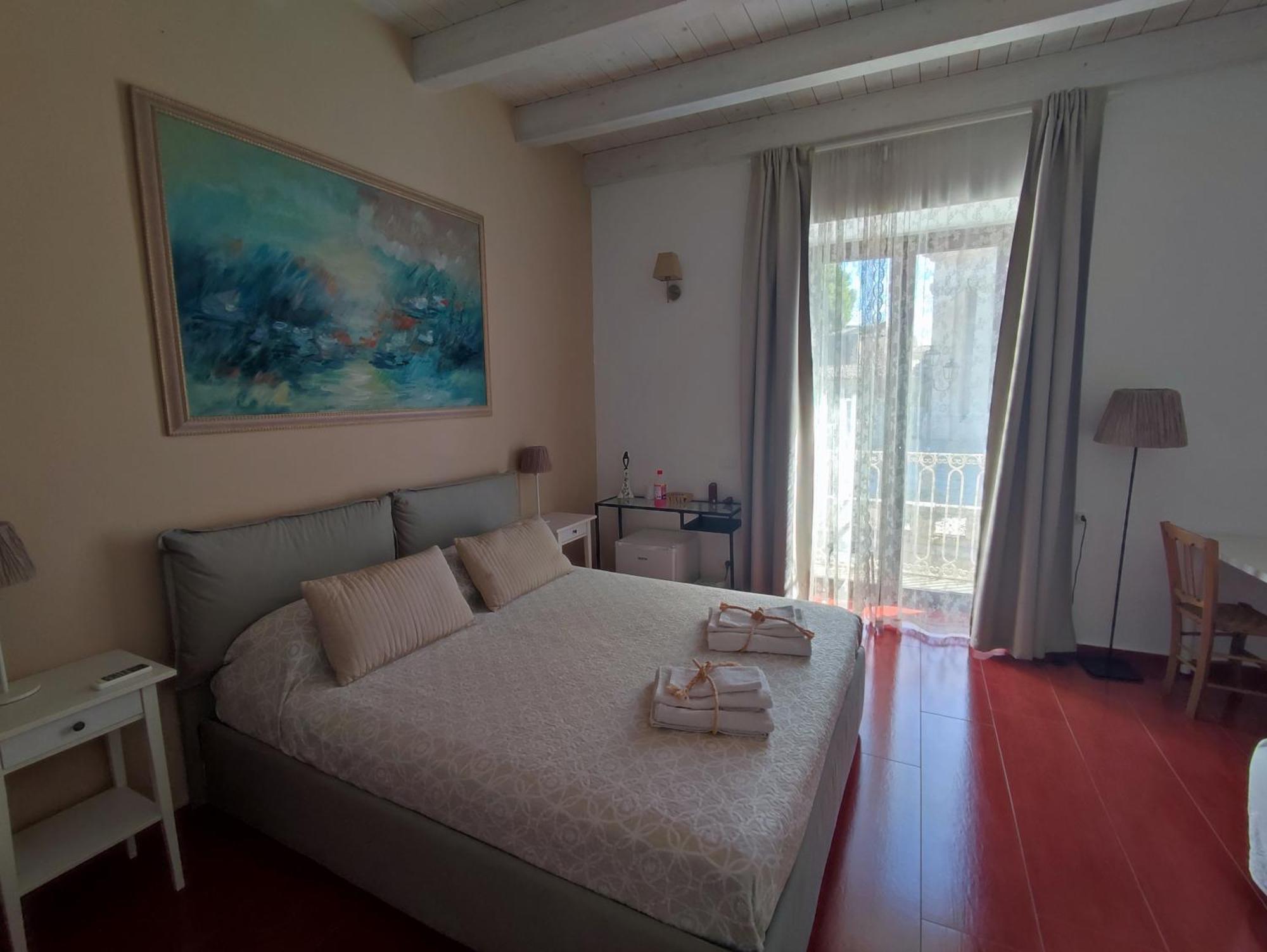 Yhomisus Bed and Breakfast Comiso Exteriör bild