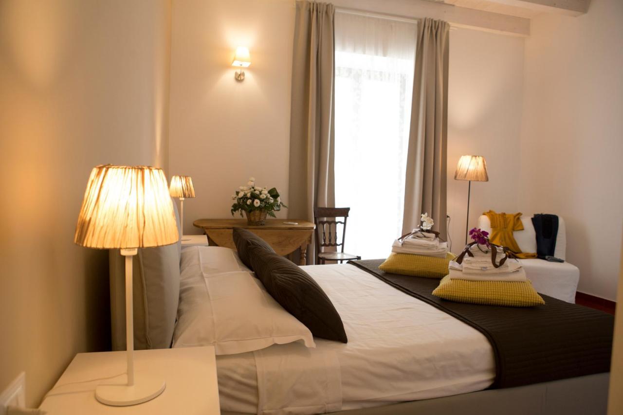 Yhomisus Bed and Breakfast Comiso Exteriör bild