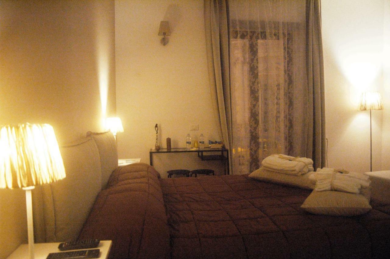 Yhomisus Bed and Breakfast Comiso Exteriör bild