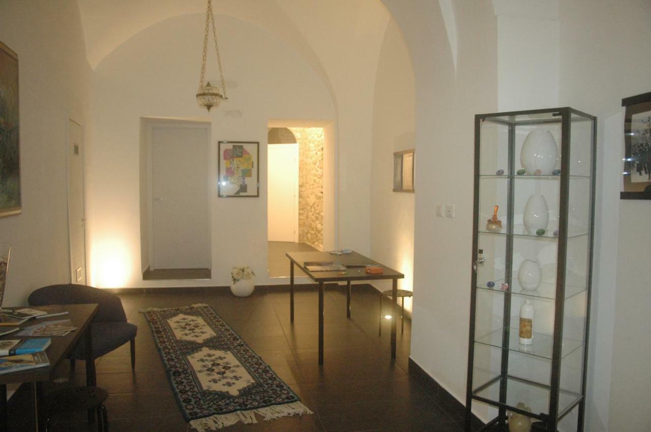 Yhomisus Bed and Breakfast Comiso Exteriör bild